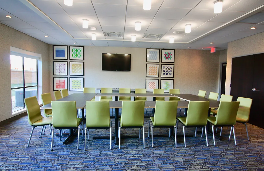 Holiday Inn Express & Suites - Kirksville - University Area By Ihg-1