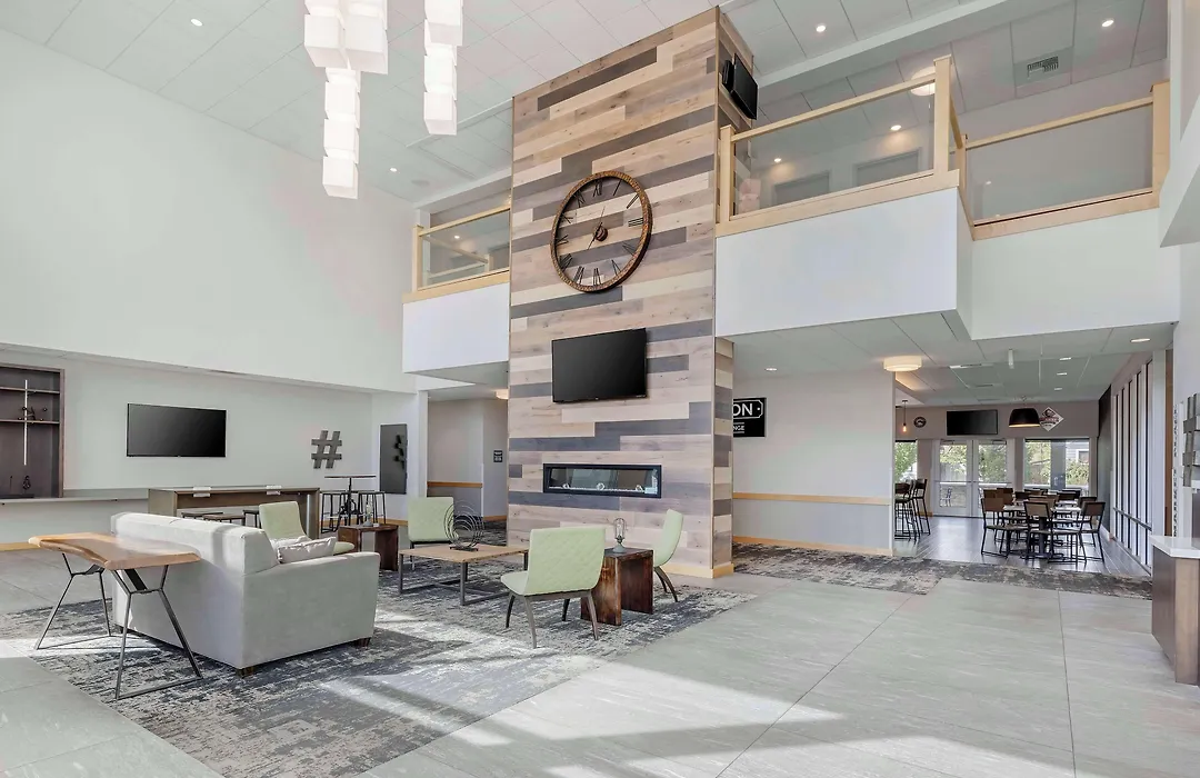 Best Western Plus Peppertree Nampa Civic Center Inn-1