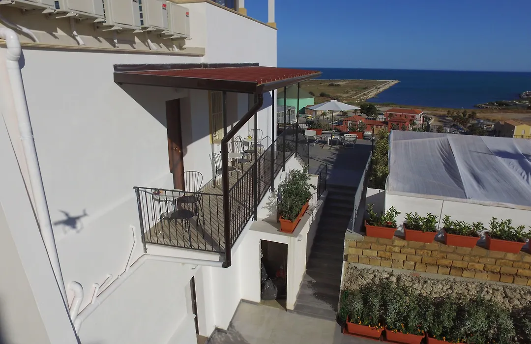 B&B Baglio Santa Croce-1