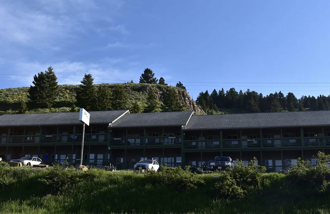 Lake View Suites-1