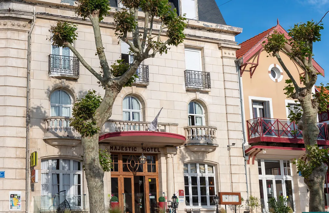 LOGIS Hotel Majestic Chatelaillon Plage - La Rochelle-1