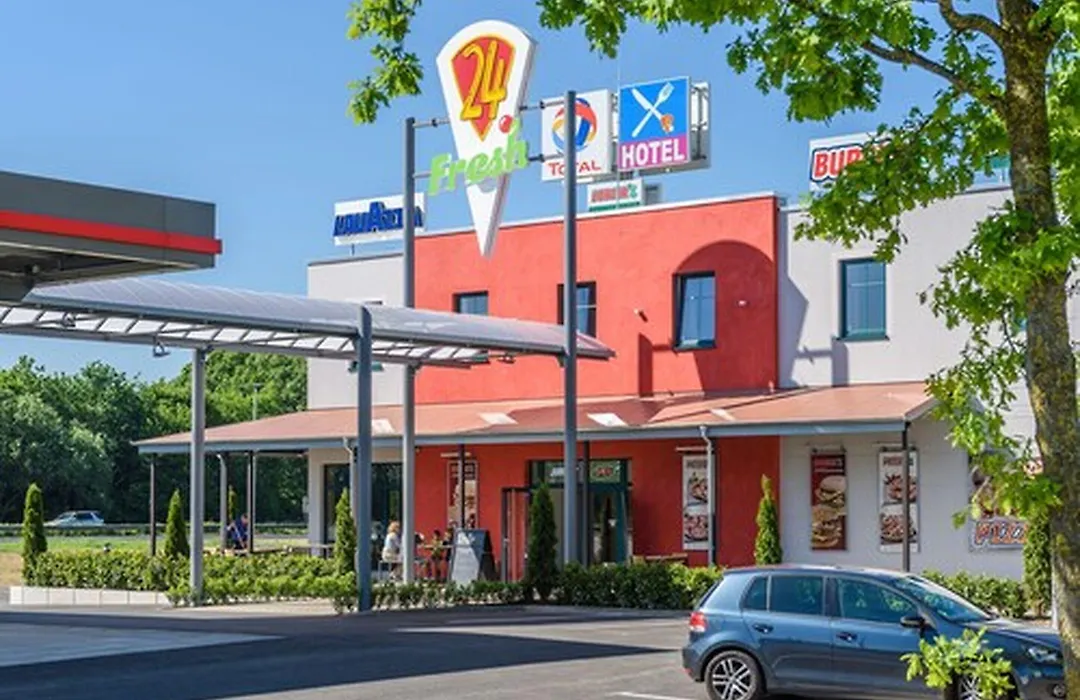 Hotel Cloppenburg-1