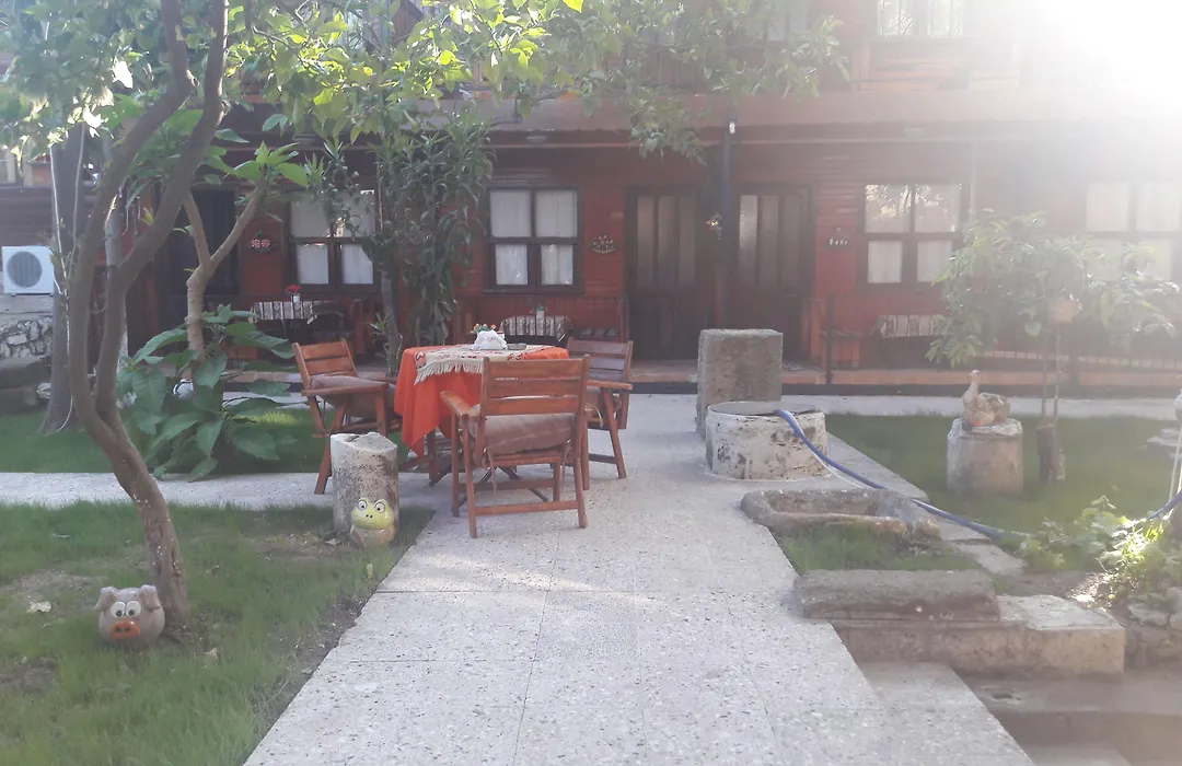 Antonios Motel-1