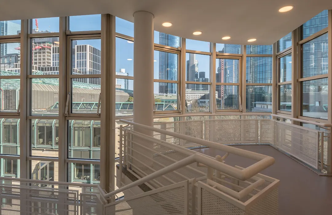 Hilton Garden Inn Frankfurt City Centre-1