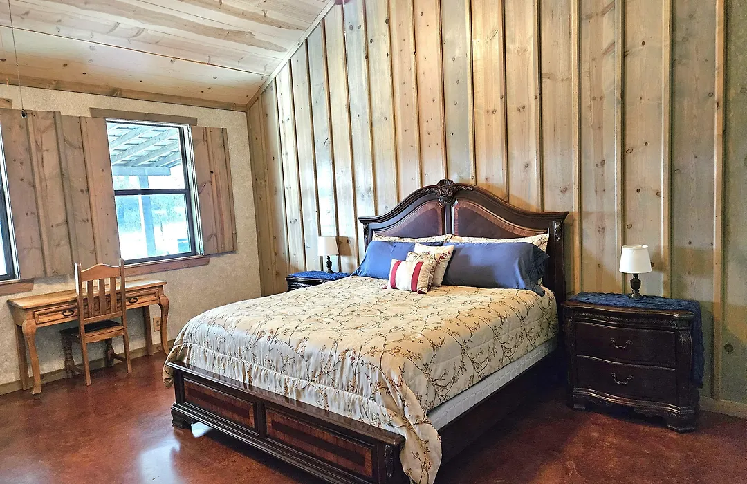 Breezy Hills Cottages - Moonlight Cottage-1