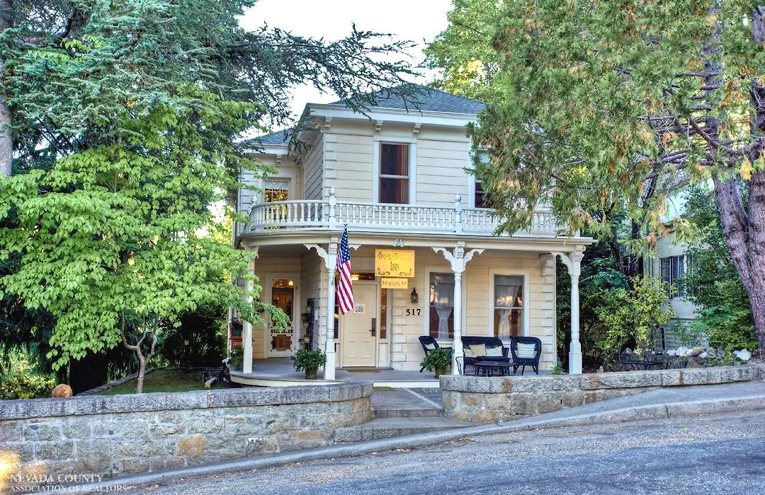 Broad Street Inn-1