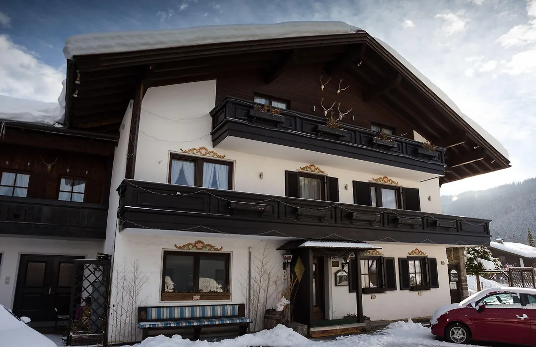 DEVA Hotel Kaiserblick-1
