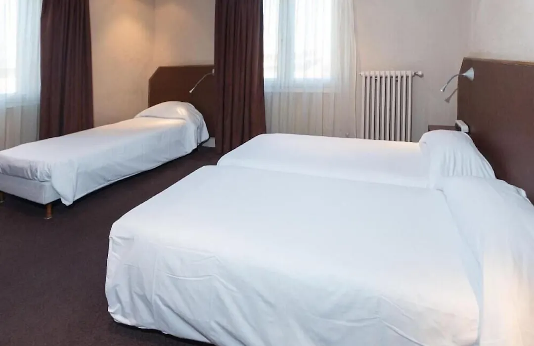 Brit Hotel Terminus-1