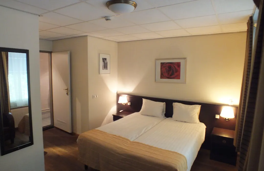 Hotel Jo Van Den Bosch-1
