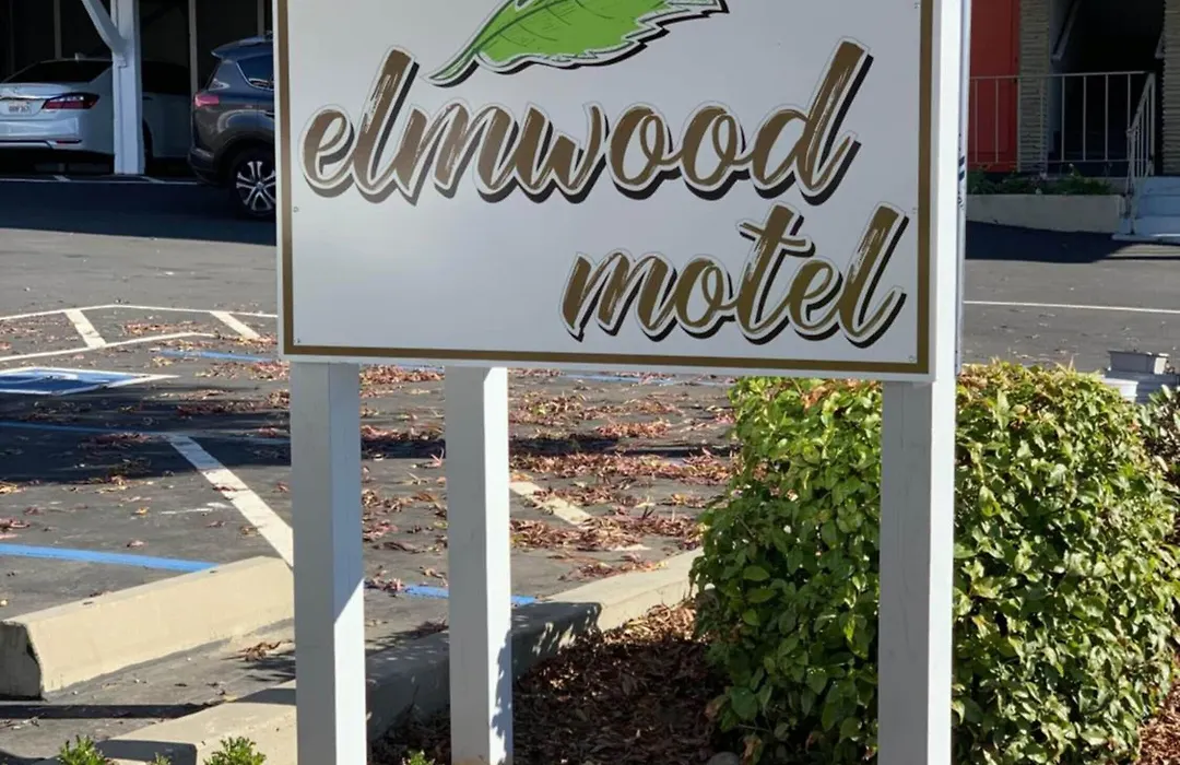 Elmwood Motel-1
