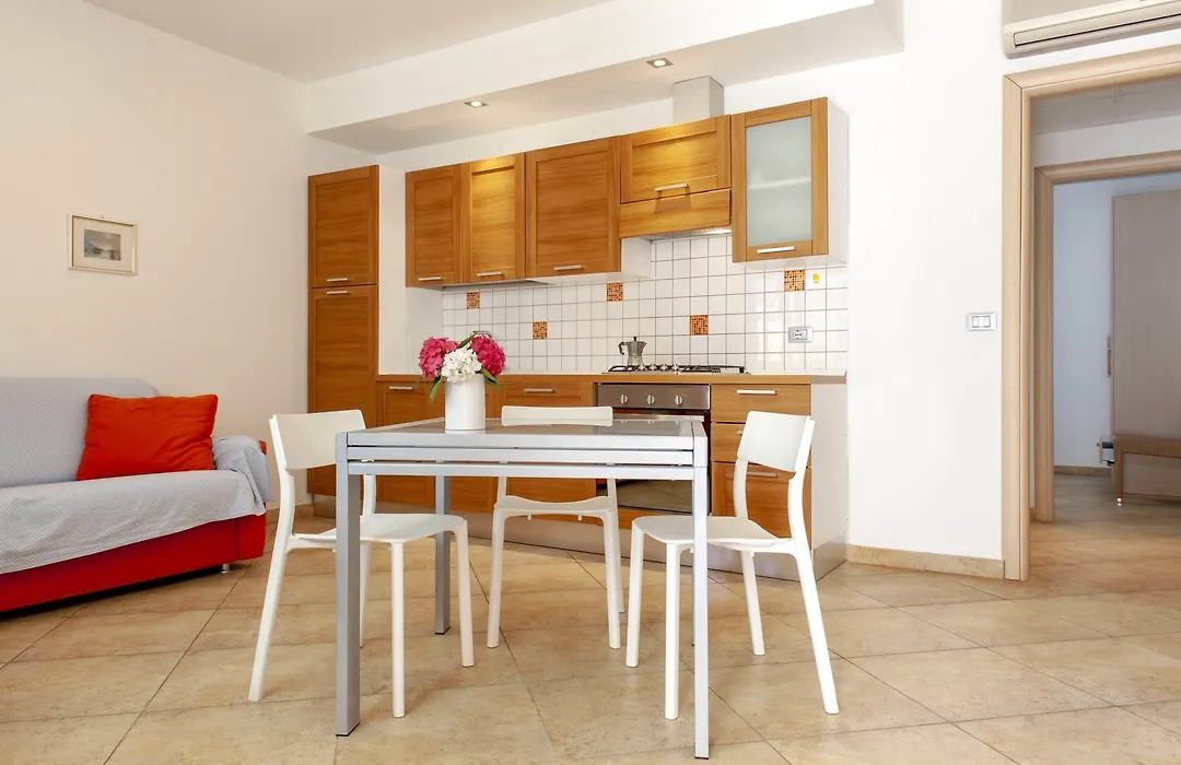 Residence Villa Lo Scoglietto-1