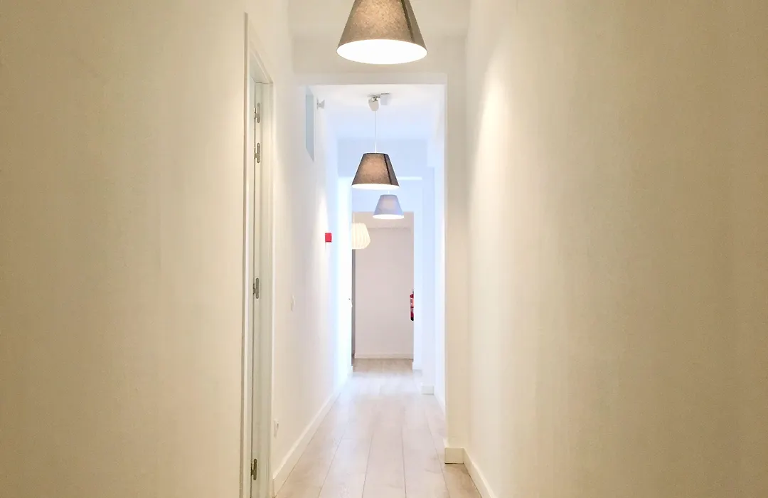 El Hotelito 27-1