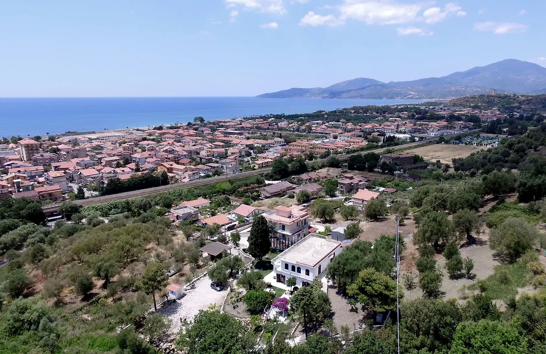 Il Paradiso Di Hyele-1