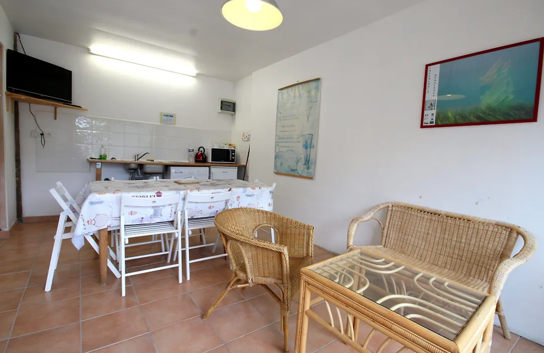 Chambres d'Hôtes Les Piéris-1