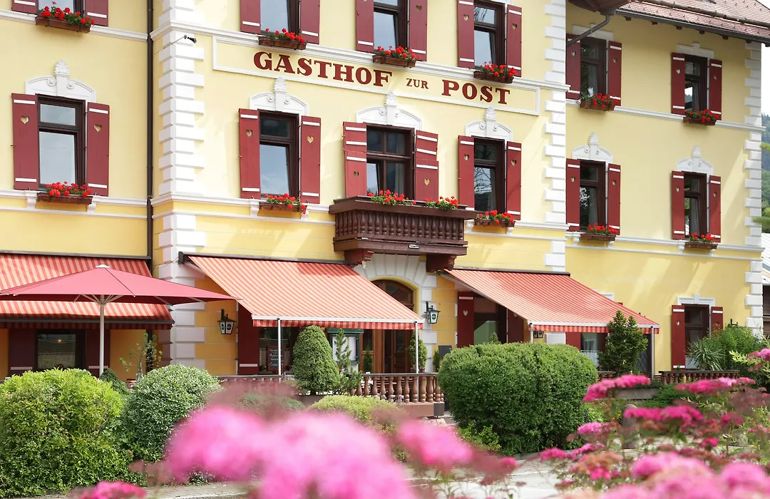 Hotel-Gasthof Post Grossglockner Alpenstrasse FREE ENTRY !-1