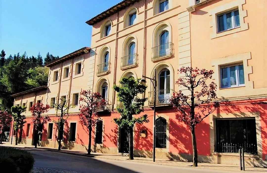 Hostal Montsoliu-1