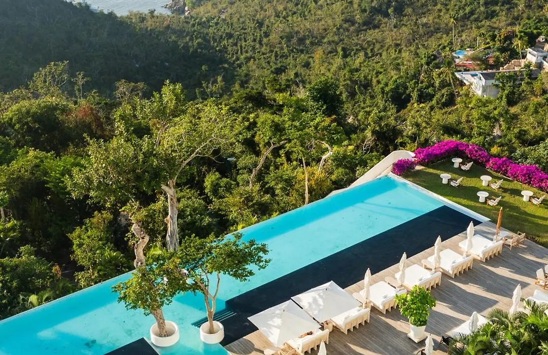 Encanto Acapulco-1