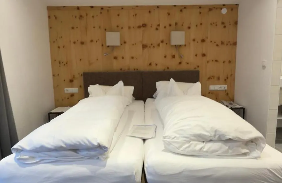 Hotel Sailer-1