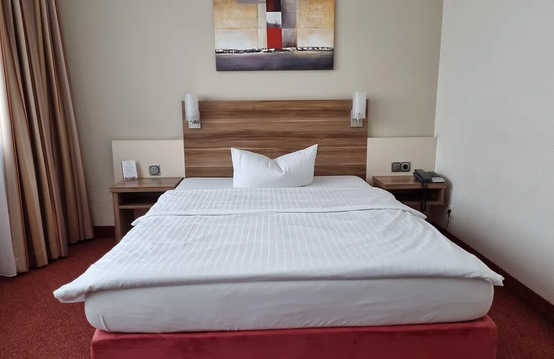 Hotel Bavaria Oldenburg-1