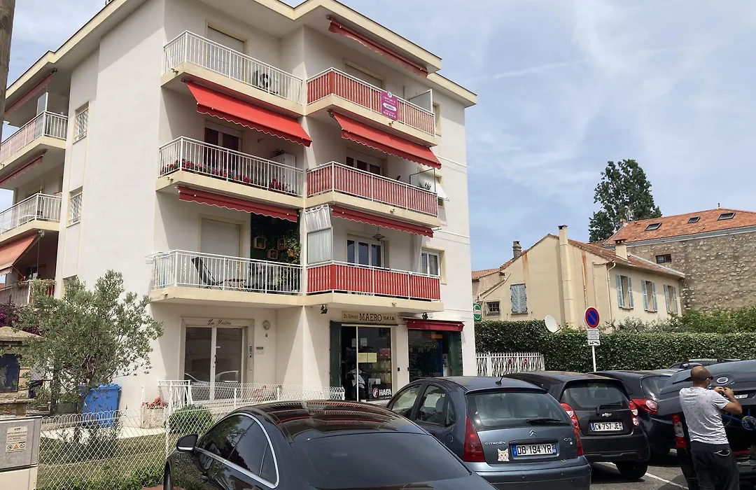 Cannes City B&B-1