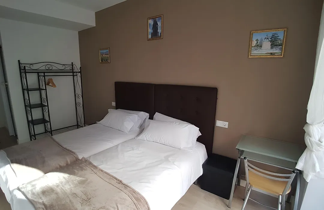 Hostal Puente de Hierro-1