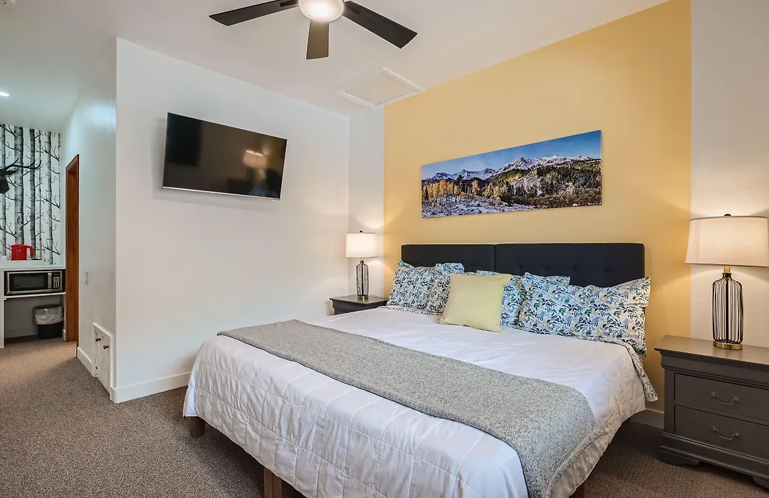 Uplift Inn-1