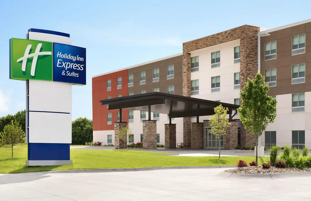 Holiday Inn Express & Suites Red Wing-1