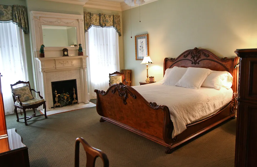 Graystone Inn-1