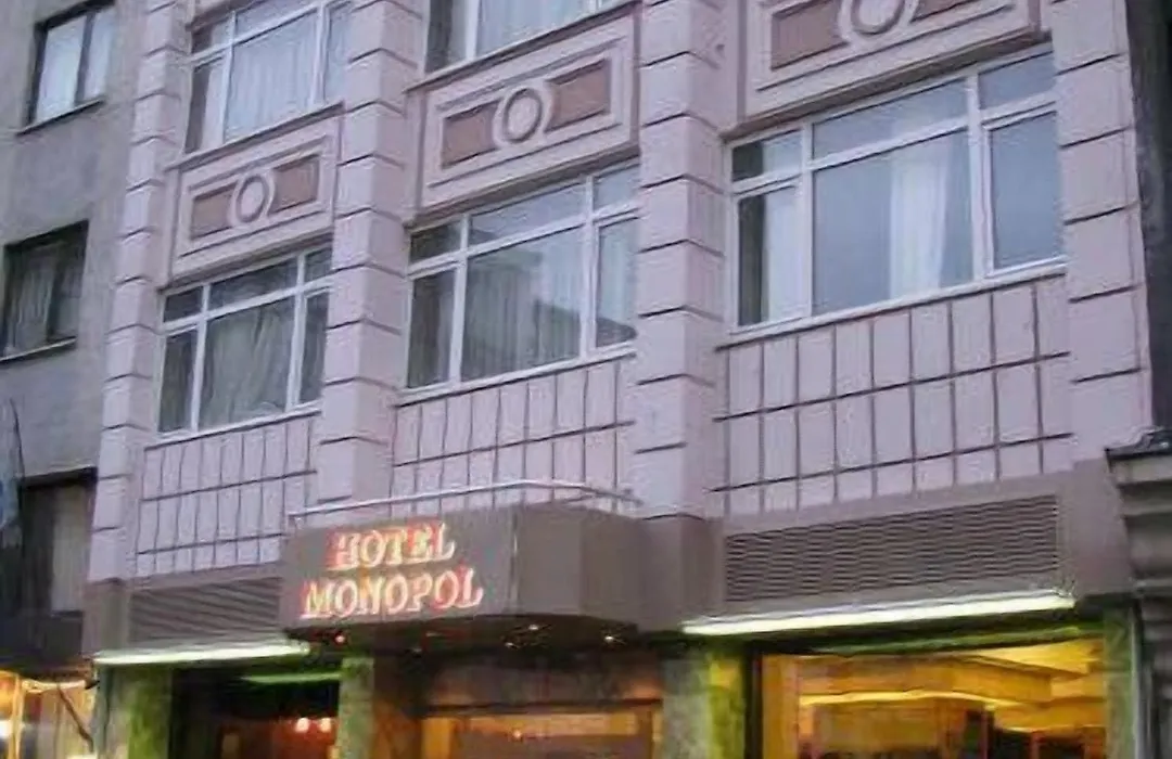 Hotel Monopol-1