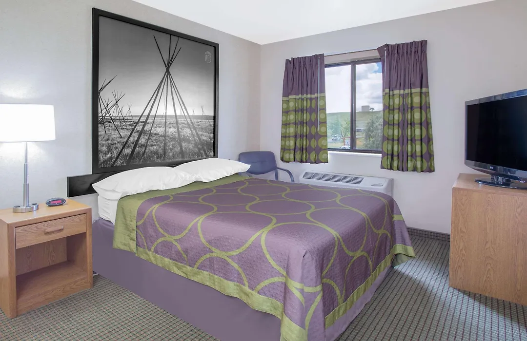 Super 8 By Wyndham Havre-1