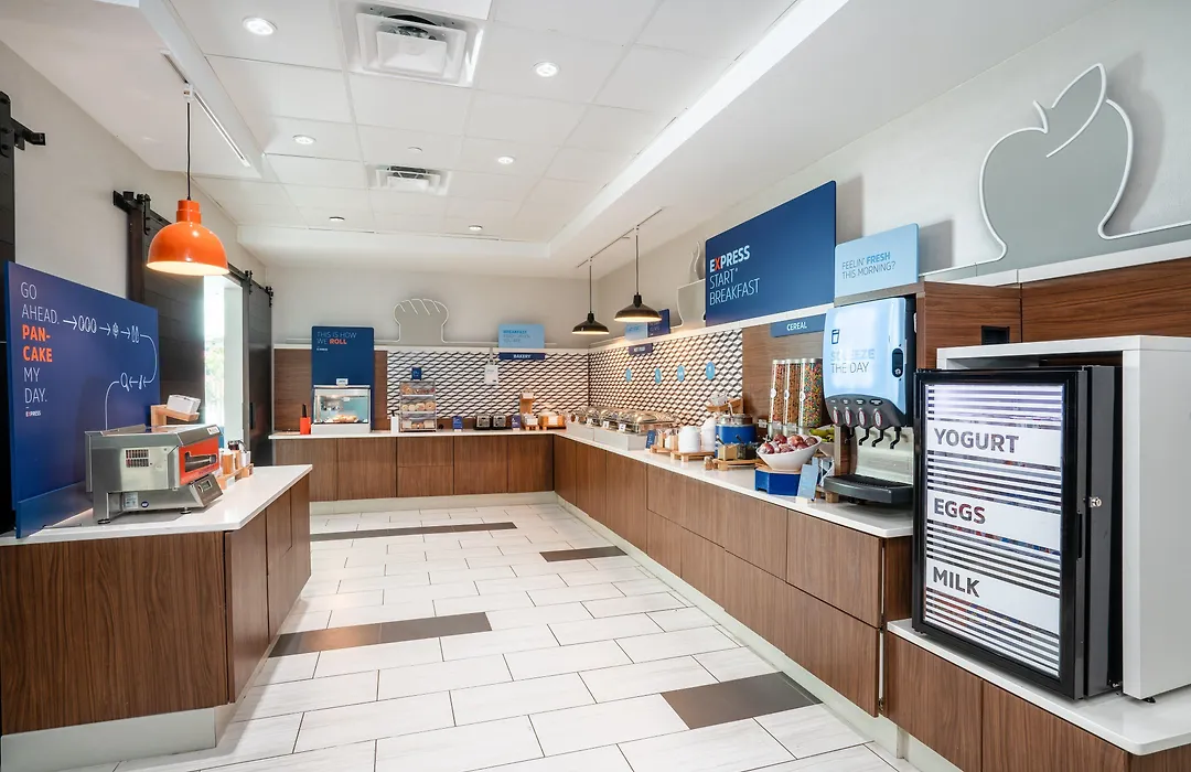 Holiday Inn Express & Suites Atlanta Airport Ne - Hapeville By Ihg-1