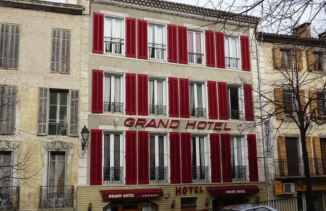 Le Grand Hotel-1