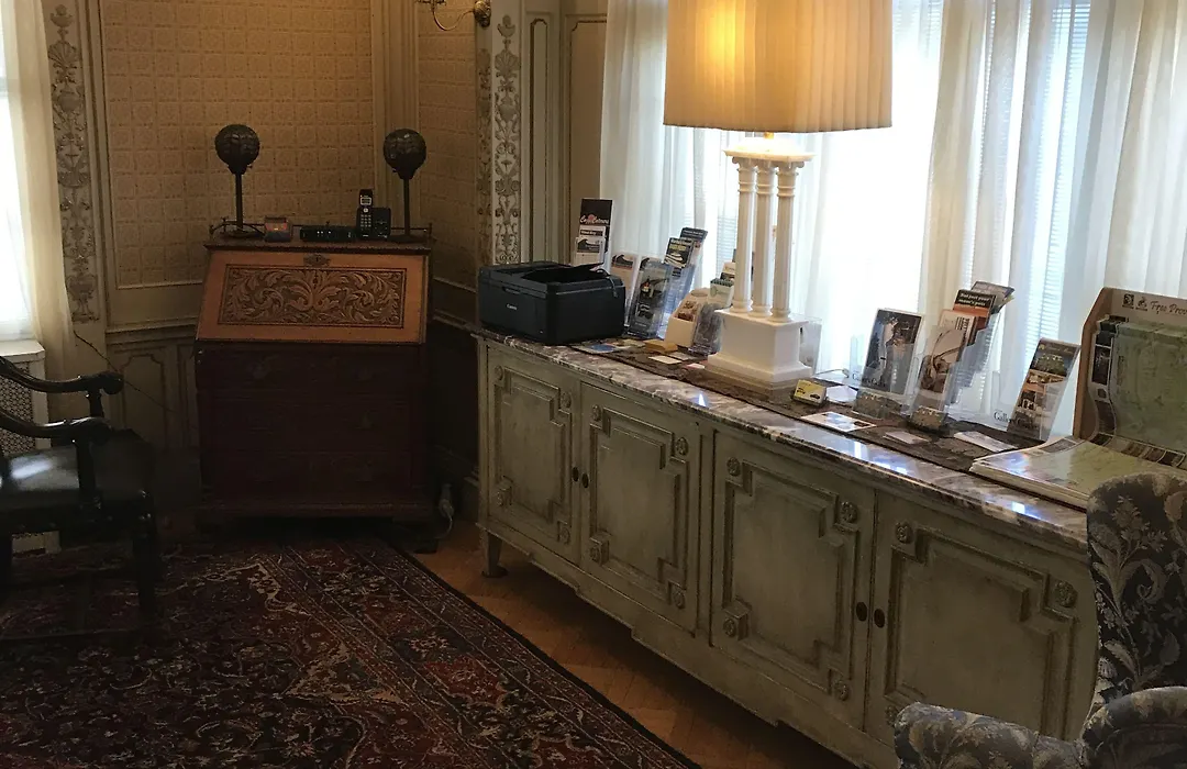 Edgewood Manor Inn Bed And Breakfast-1