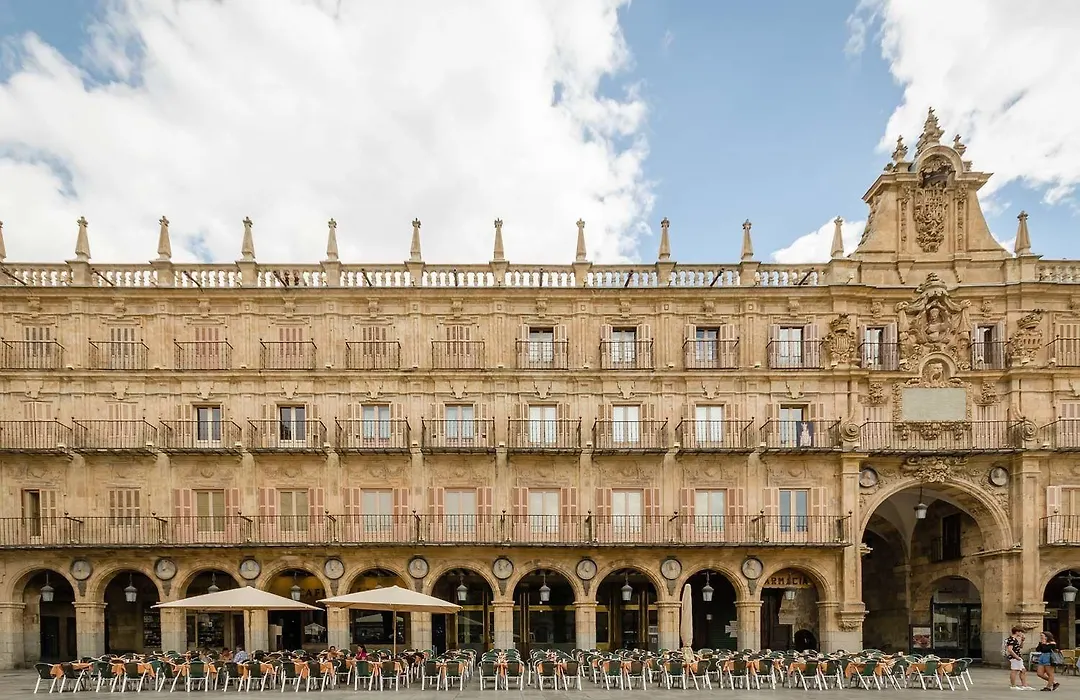 Salamanca Luxury Plaza-1