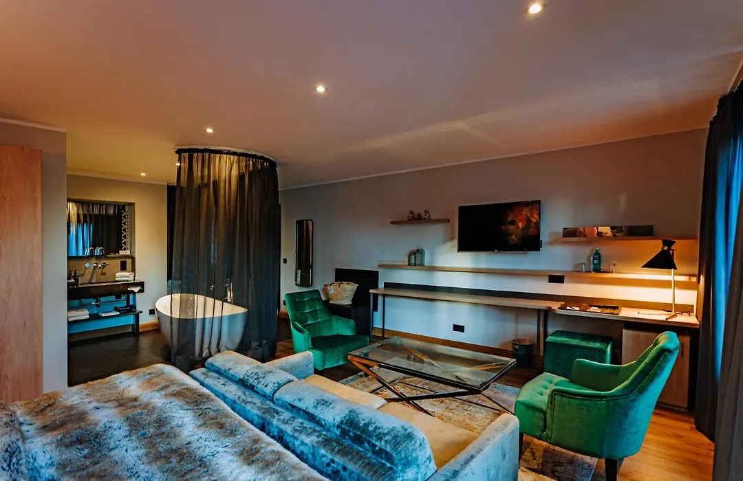 Thehotel At Lippischer Hof-1
