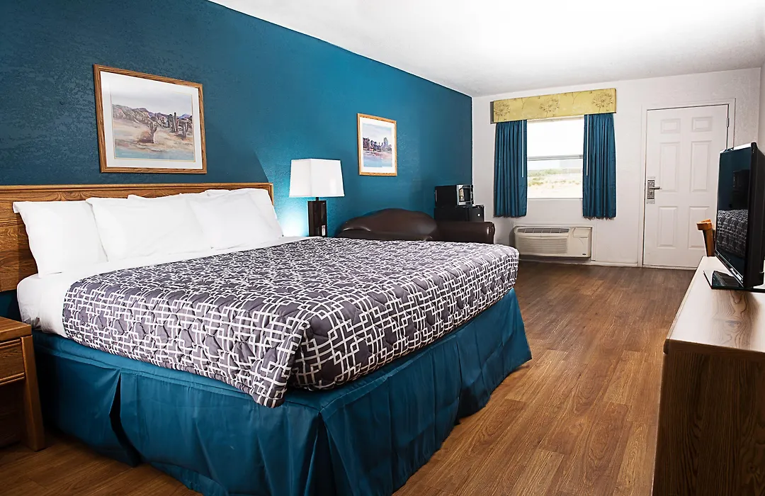 Riata Inn - Marfa-1