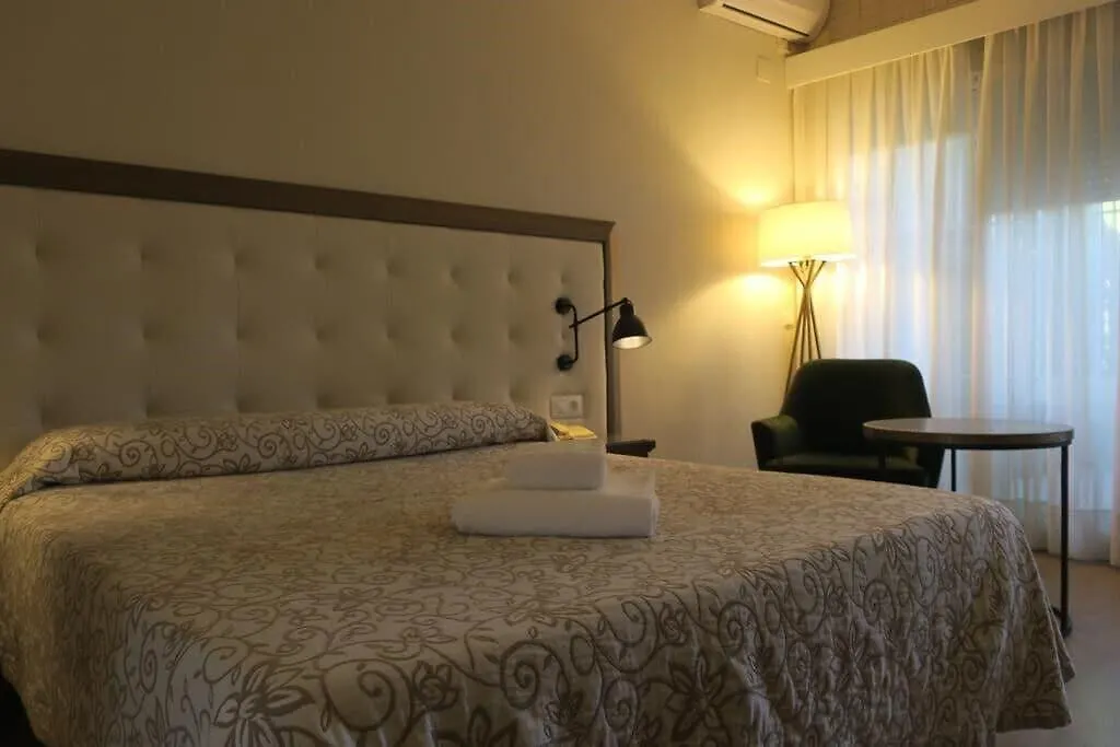 Hotel Playa Canet-1
