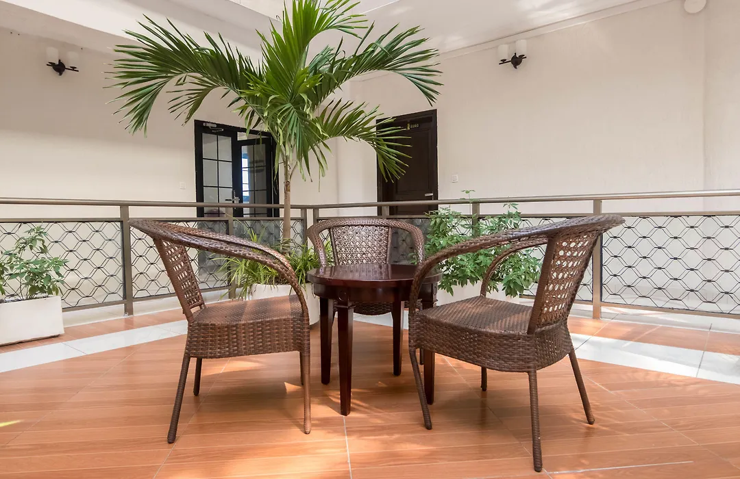 Hotel Hibiscus Louis-1