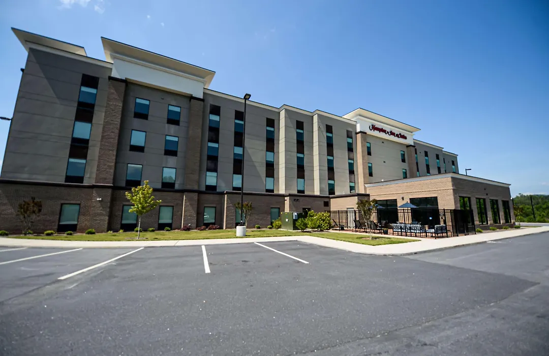 Hampton Inn & Suites Lenoir, Nc-1