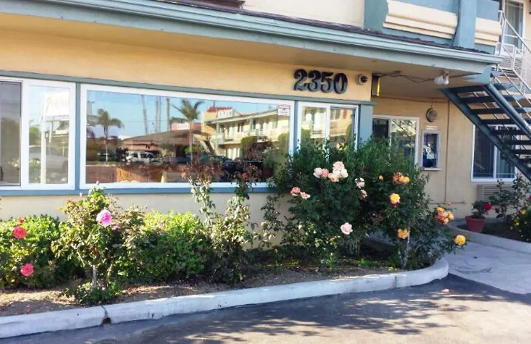 Victoria Motel-1