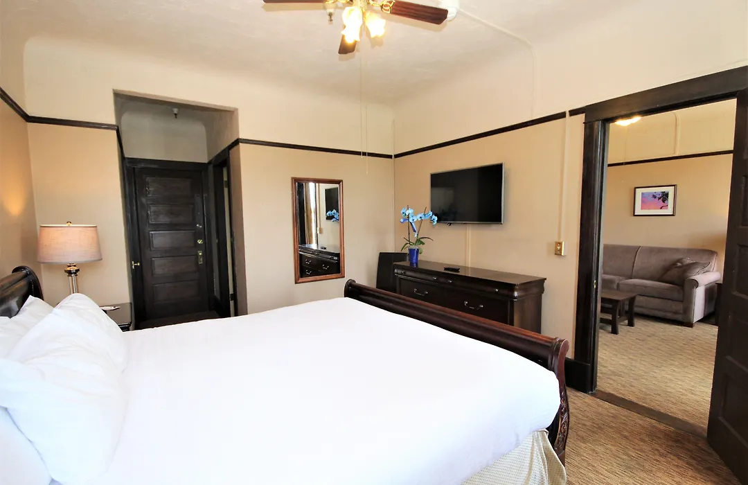 Hotel Arcata-1