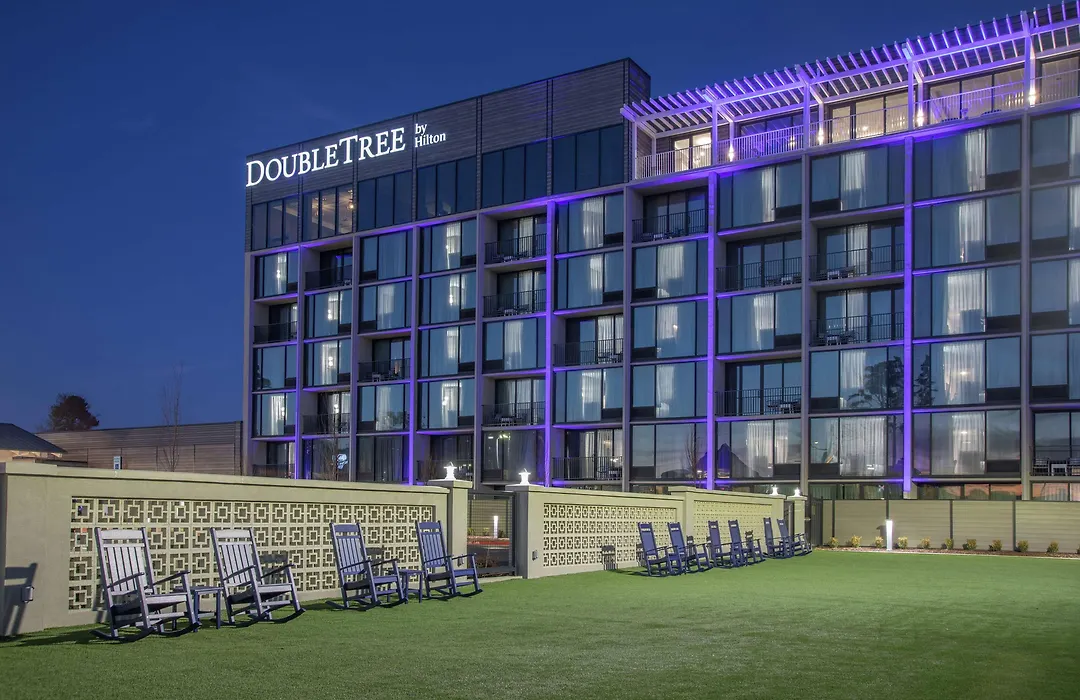 Doubletree By Hilton Hot Springs-1