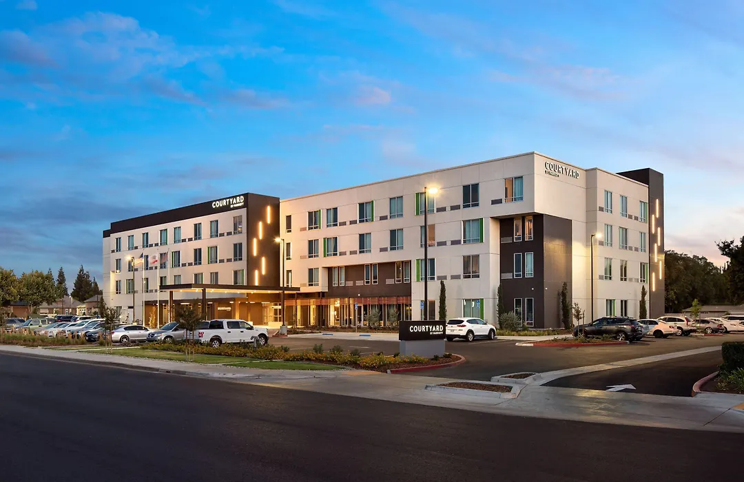 Courtyard By Marriott Fresno Clovis-1