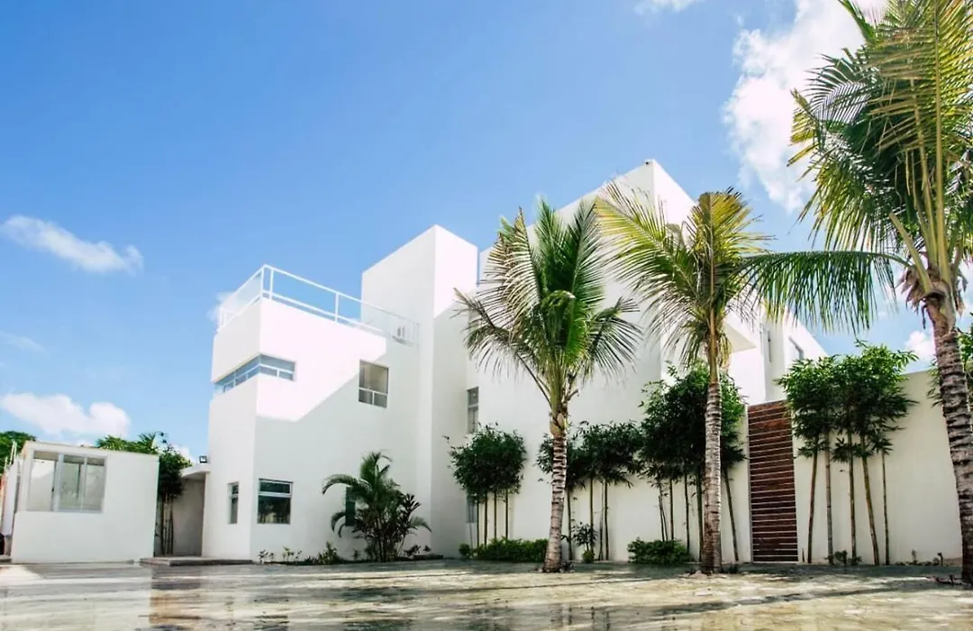 Studiotel Cancun-1