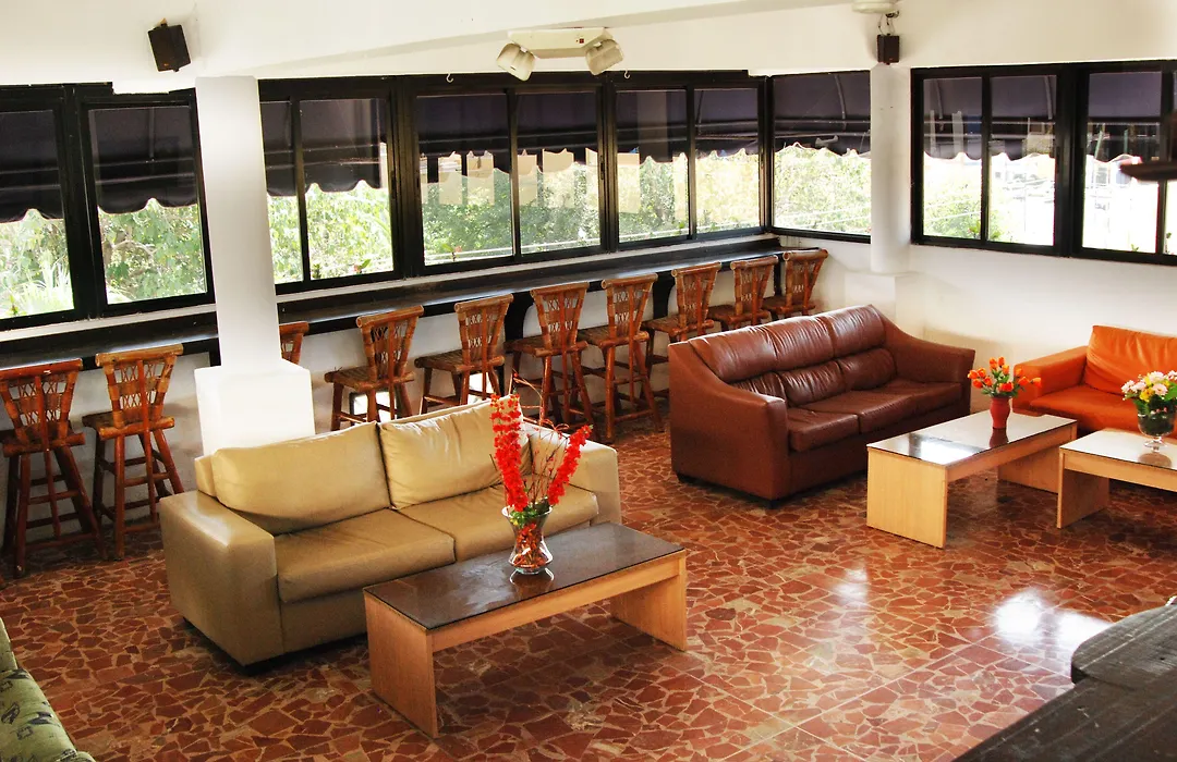 Royal Palace Hotel-1