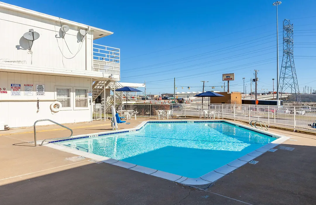 Motel 6 Fort Worth, Tx - Stockyards-1
