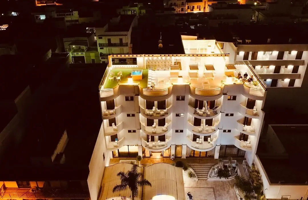 Hotel Riva Del Sole-1
