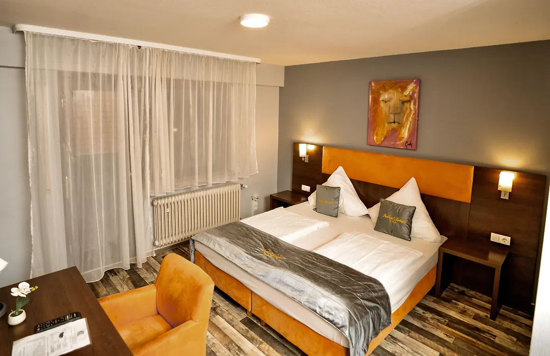 Parkhotel Lindenhof - KOSTENLOSE PARKPLÄTZE-1
