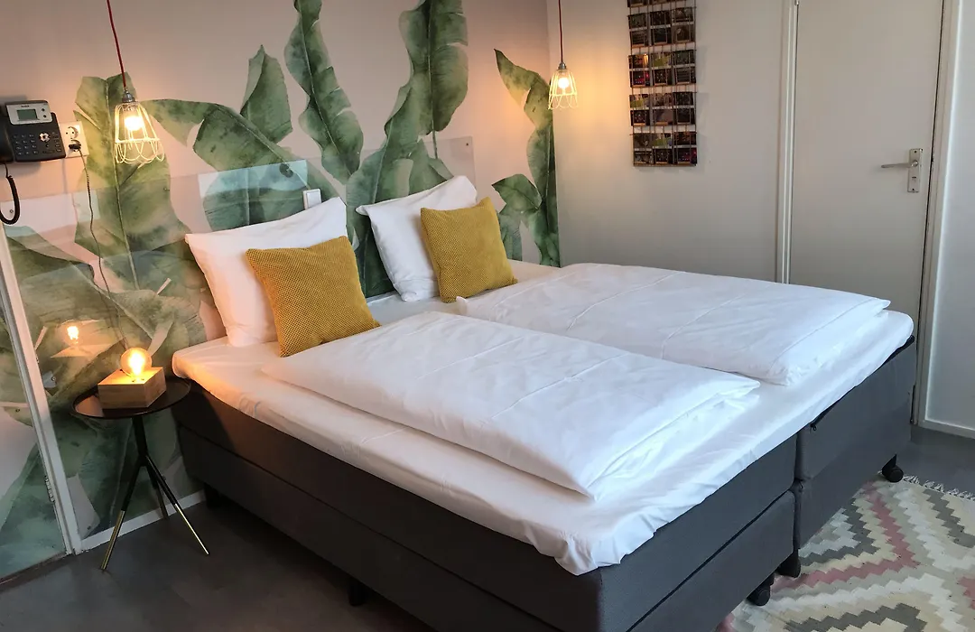 Hotel Credible-1