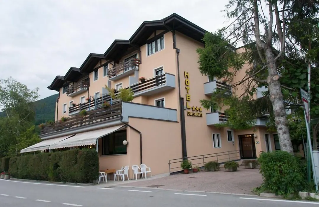 Hotel Dolomiti-1